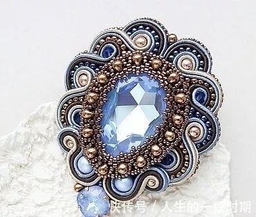 蛇腹线 款式各不相同,蛇腹线手工饰品展示了独特的美