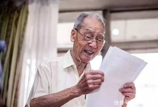 中原快评 先生许渊冲 纵使人不见 山谷留回音 快资讯 中原快评 先生许渊冲 纵使人不见 山谷留回音 快资讯