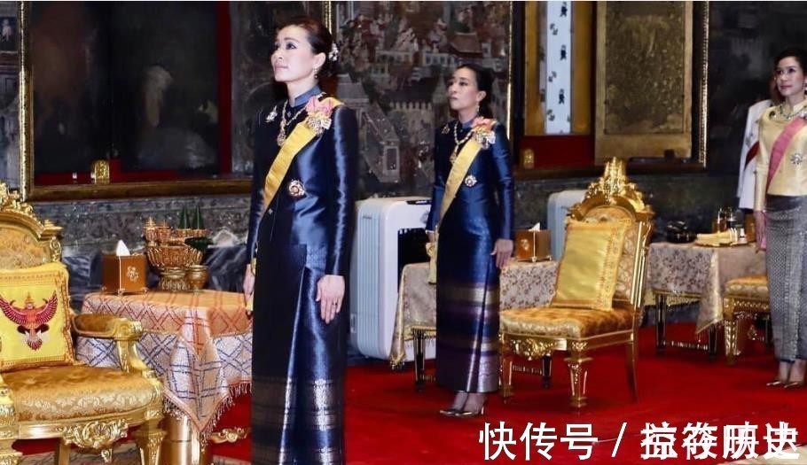 王后$苏提达和诗妮娜微笑互动,存在感大增的贵妃,还上了王室合集照