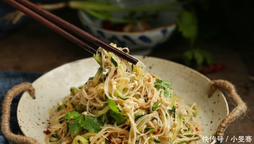 凉拌菜|夏天最爱这道凉拌菜,清脆爽口又下火,花2块钱就能做一大盘