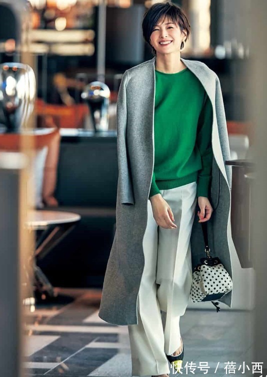 半身裙 新年穿外套有讲究,牢记“穿长不穿短”,学会了助你拥有强大气场