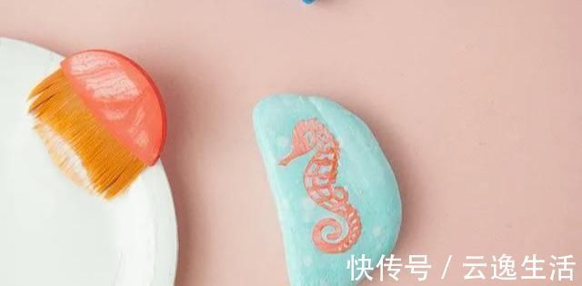 彩纸!捡些石头回家,再也不为手工课作业愁附5个DIY石头彩绘教程