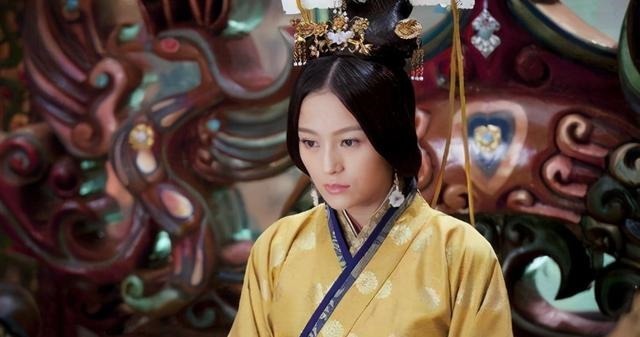 护体|刘彊为何能逃过废太子死亡陷阱德才兼备，让他建三道护体金刚