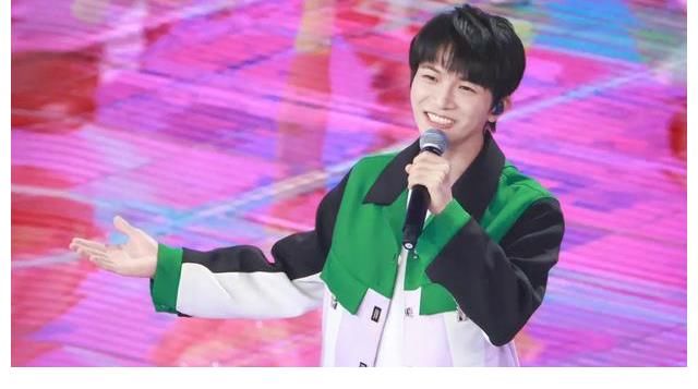 國(guó)慶晚會(huì)|央視國(guó)慶晚會(huì)收視率第一，每個(gè)節(jié)目都有深意，謝霆鋒最亮眼