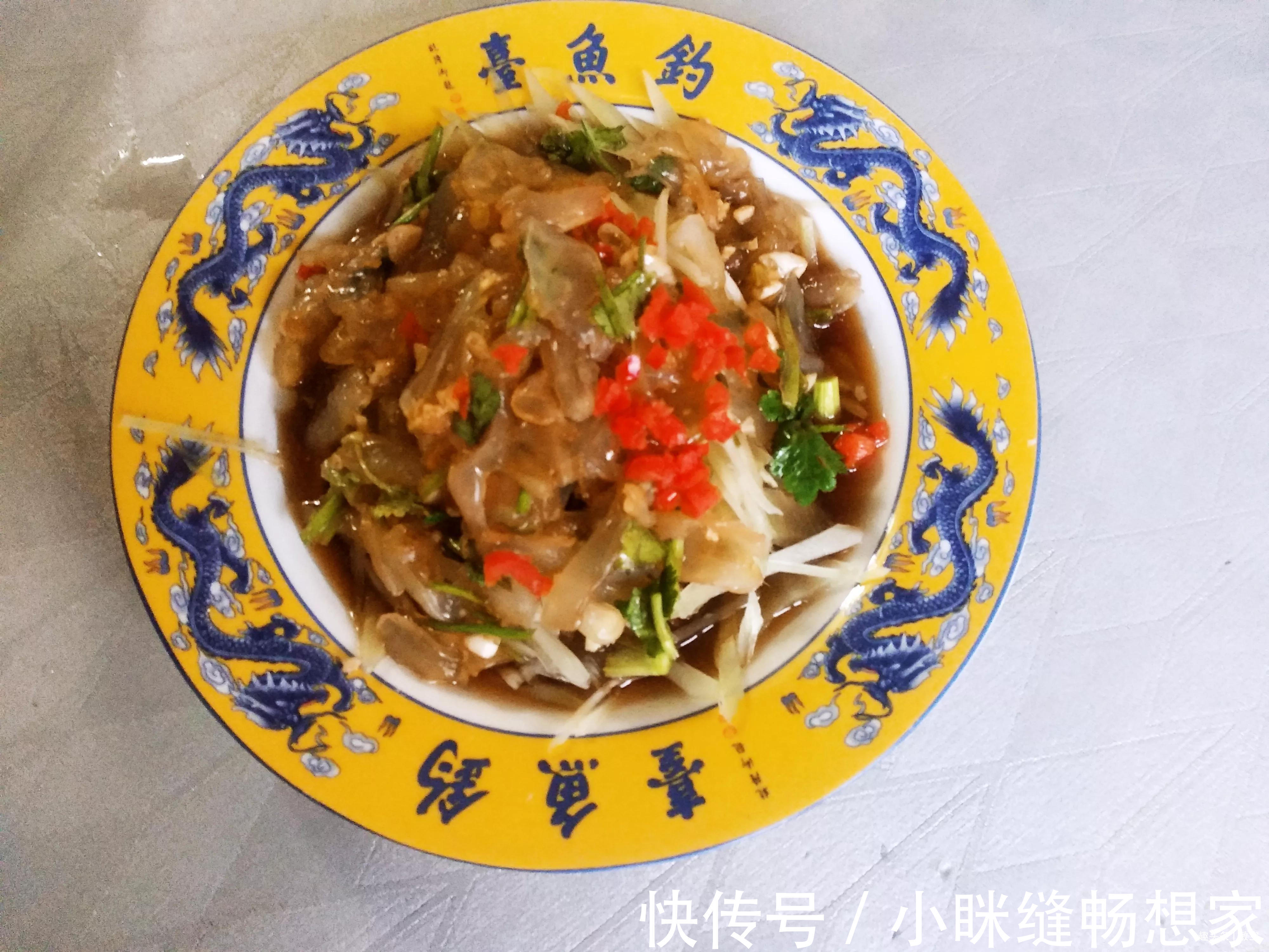 菜老妈|老妈来家中做客，媳妇做了4菜1汤，老妈没怎么动筷，这菜差吗