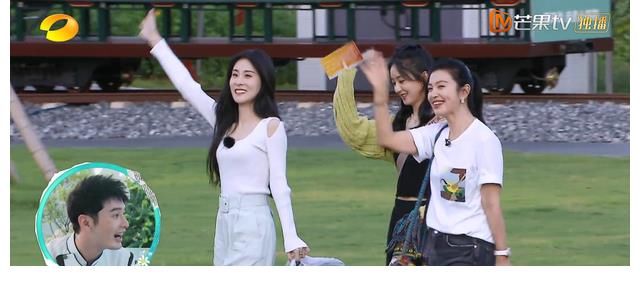 黃曉明|《中餐廳》趙麗穎重磅回歸，與黃曉明互動不見生疏，或成收視救星