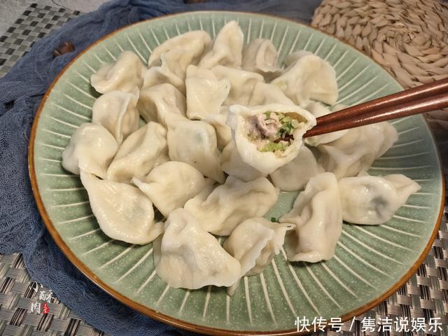 饺子想要好吃,调馅是关键,饺子店老板教你调馅技巧,鲜嫩多汁