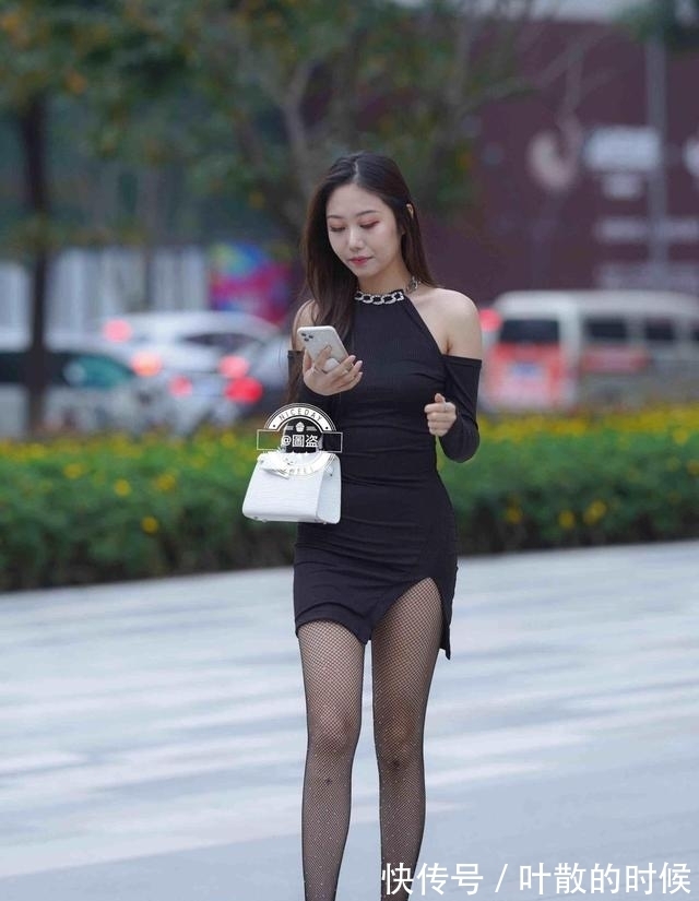 连衣裙|连衣裙搭配,彰显身材,总能为造型加分