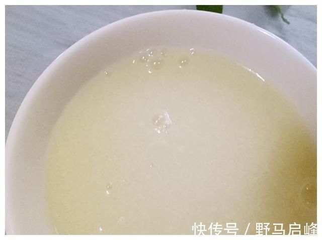 米糊|奶奶一碗米糊让6个月女童肠坏死,辅食这样喂,实在坑娃不浅