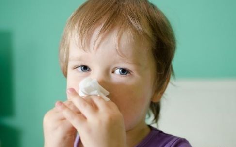 鼻塞|宝宝容易鼻塞是怎么回事，该怎么办？专家说：6个办法帮你缓解！