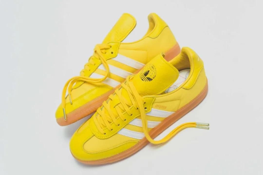 今年过冬，能在大街上独领风骚的是「小黄鞋」