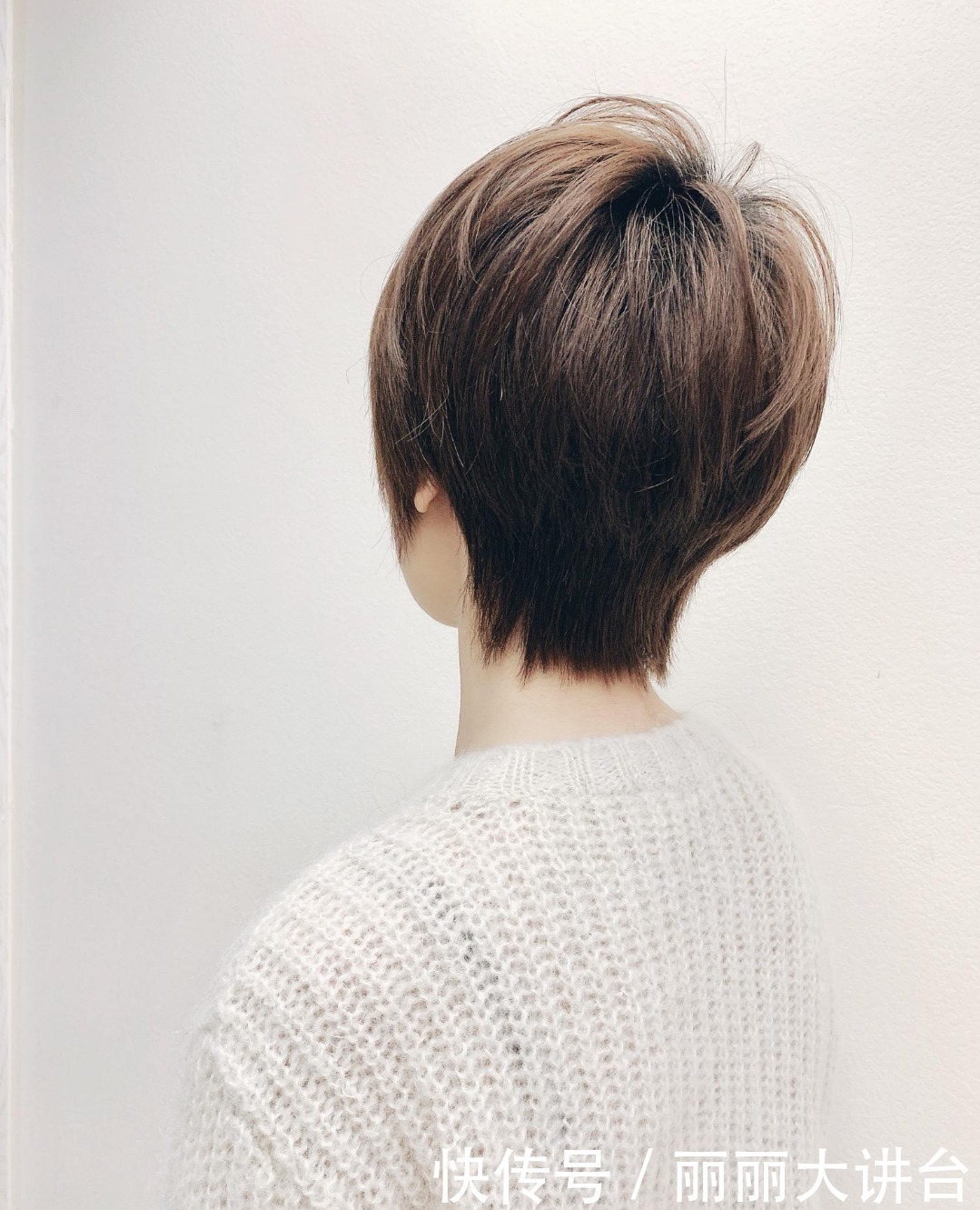 发量|秋冬发型别乱剪,新时尚发型19款送给大家,洋气时尚好打理