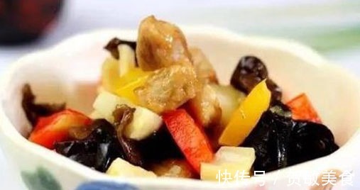 莲藕丁|美食推荐肉丁荷塘小炒、香辣牛蹄筋、竹笋肉丝、椒盐排骨的做法