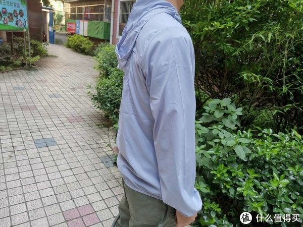 防晒霜|谁说户外运动就会变黑？诺诗兰防晒蝉翼防晒衣呵护你的皮肤