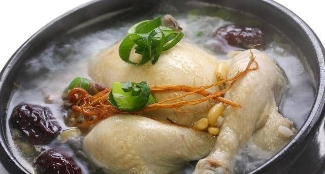 妈妈|三个孩子的妈妈孩子两岁前,不要碰两种汤,否则会伤脾胃