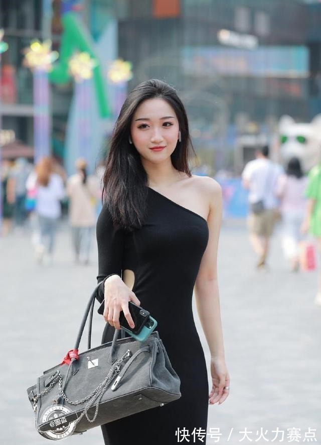 穿搭 时尚帅气的打底裤穿搭年轻有品位,给你恰到好处的清凉,安静温柔!