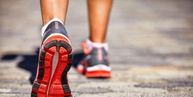 vibe 在中国烂大街的“跑鞋之王”,在美国却形成了潮流,网友:中国真有钱