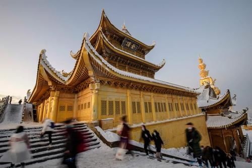 【新闻纪实】津门网李豫龙:峨眉“冬韵”