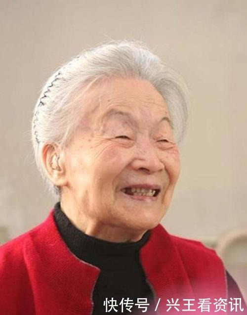 杨绛人生最高的境界,便是内心的淡定和从容