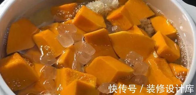 南瓜皮|秋季进补，用1块南瓜加1把花生，这样做，比燕窝还滋补，越吃越香