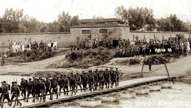 中国1900年代, 清朝灭亡前的正规军
