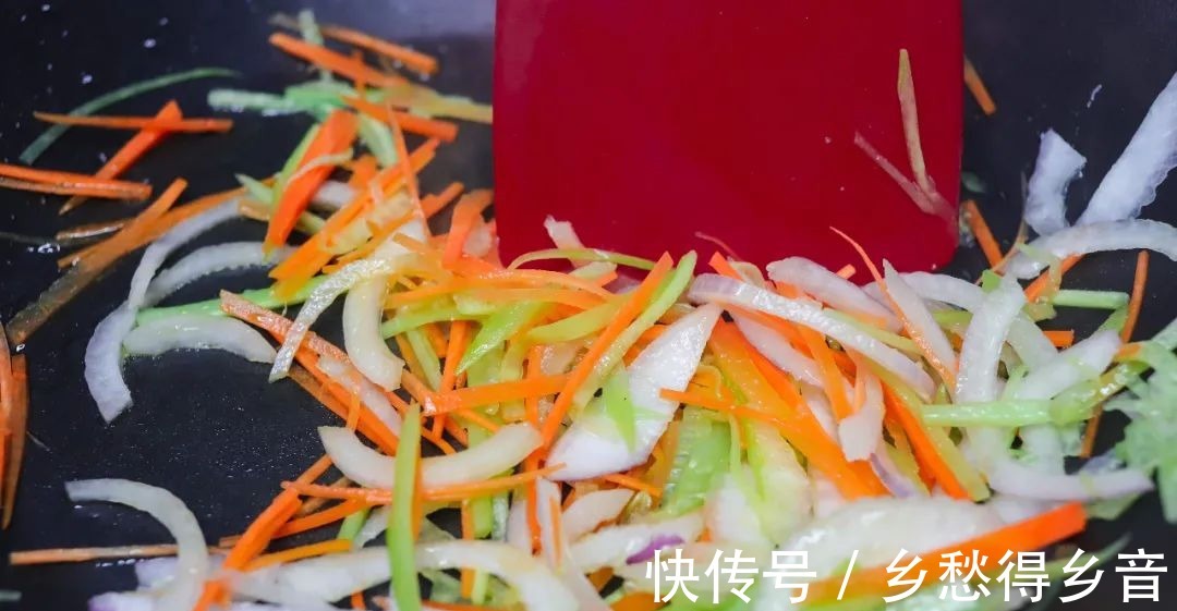 tips|今日食谱~【紫米牛肉团】!