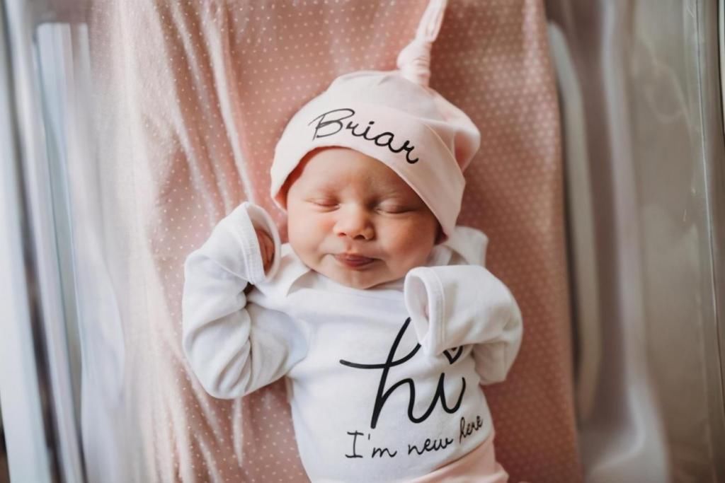 女子|51岁美国女子生下一个女宝宝，孩子一出生就成了外孙女