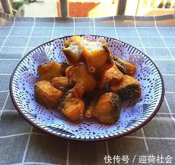 炸酥鱼别再用淀粉和面粉了,用它裹浆,酥鱼外酥里内,很好吃