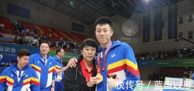 中国男篮|30+8，张镇麟这实力不逊NBA前锋！5中0，国产控卫之神尽显尴尬！