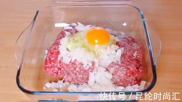 西红柿|把1斤猪肉塞7个西红柿里，半小时后变美味，做法头一次见