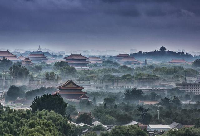 功德@很多寺庙都有“功德箱”,往里面放钱,究竟会不会积“功德”