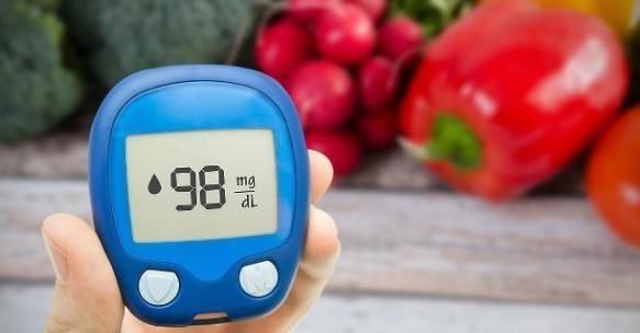 血糖升高，身体会“露馅”，若没此3种变化，说明血糖控制的不错