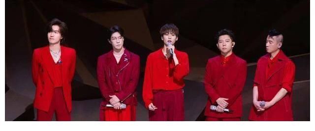 是真是假?陈小春社交网分享行程,疑似致《哥哥》成团名单泄露