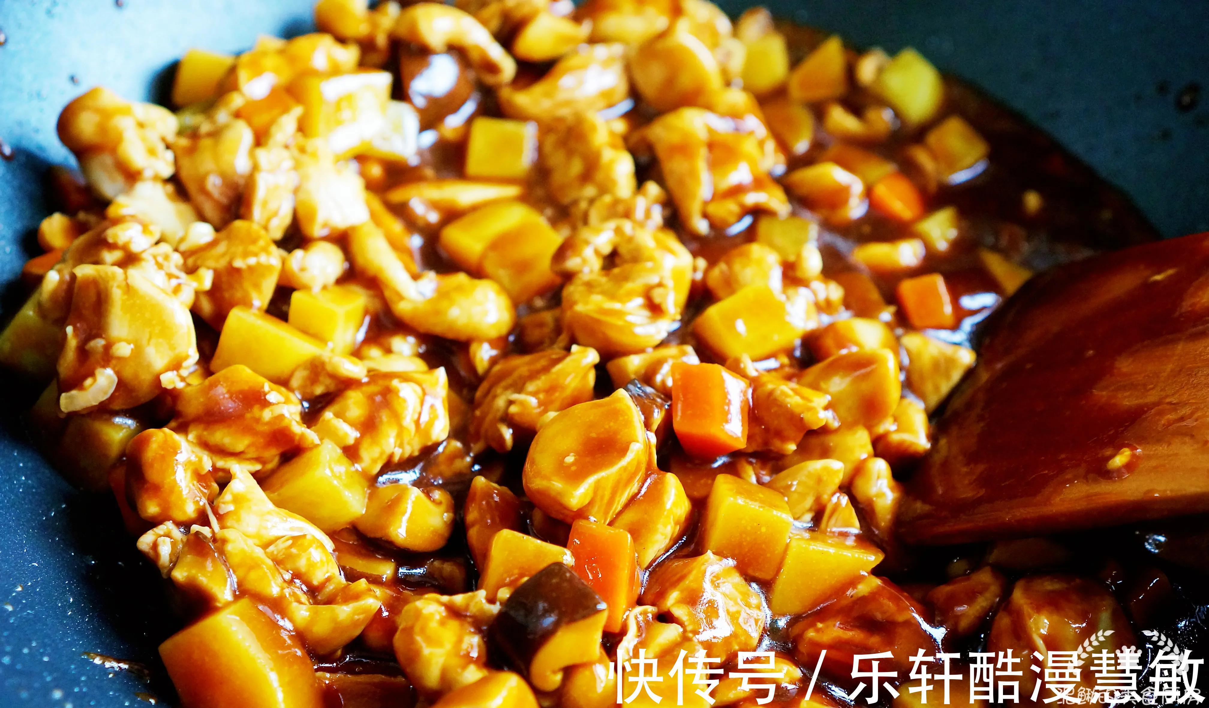 鸡腿|秋天贴秋膘，鸡腿肉的省事做法，饭菜一锅出，好吃又健康