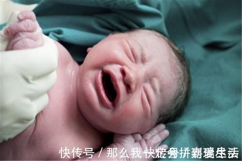 小婴儿|为什么婴儿出生时是“哭”不是“笑”?哭声的正确解读,你了解吗