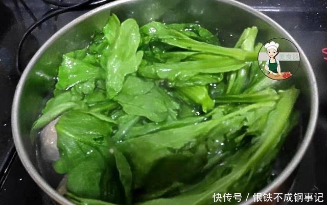 茼蒿汤|失眠最怕这个菜,用“它”来煮汤,1周必喝3次,一觉睡到大天亮