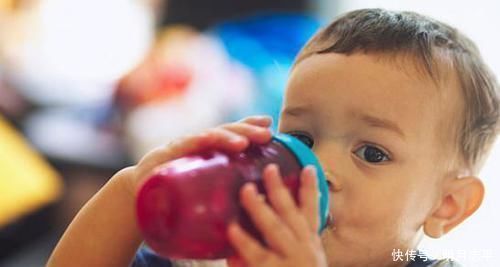 儿科医生|儿科医生我从不给孩子买这3种饮料,长不高不说,还会腐蚀骨头