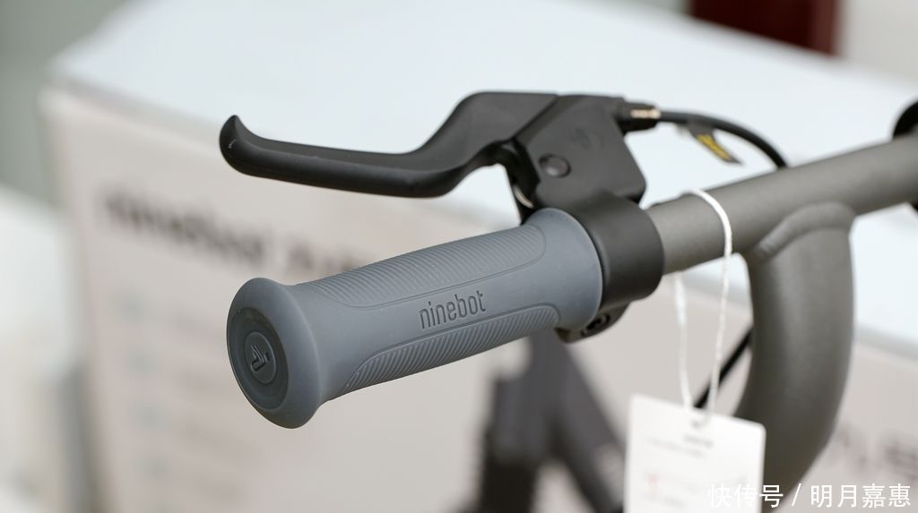 车把|女儿的暑假礼物,性能和安全都在线九号儿童电动滑板车E10体验