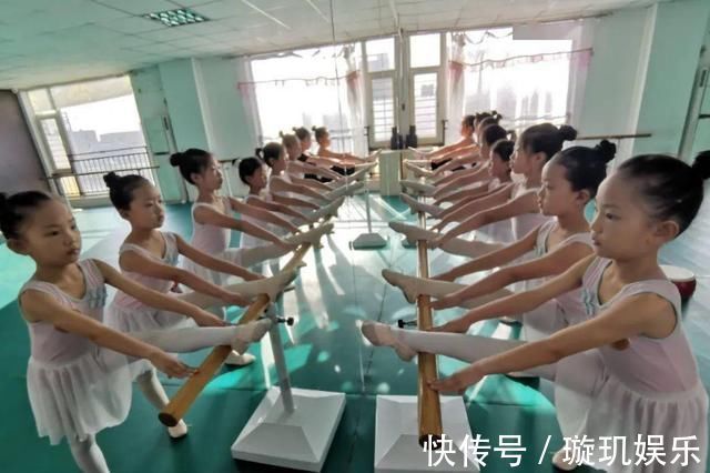发育|儿童在4岁前不能接触这2个兴趣班,会影响身体发育,家长要了解