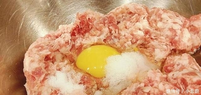  抄手|包子油条靠边站，它才是“懒人早餐”，喷香四溢，吃一口就上瘾