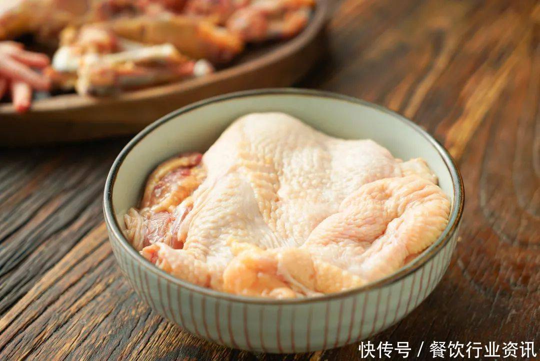  一年吃掉6000万份！这菜滋补又暖身，一上桌眉毛都被它香掉！