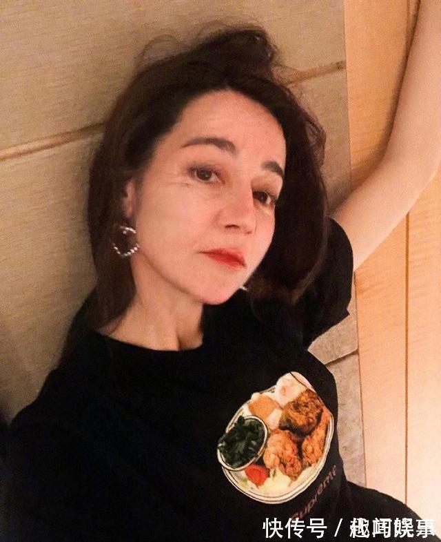 |当女星遇上老颜滤镜:杨超越搞笑,baby呆萌,唯独她盛世美颜