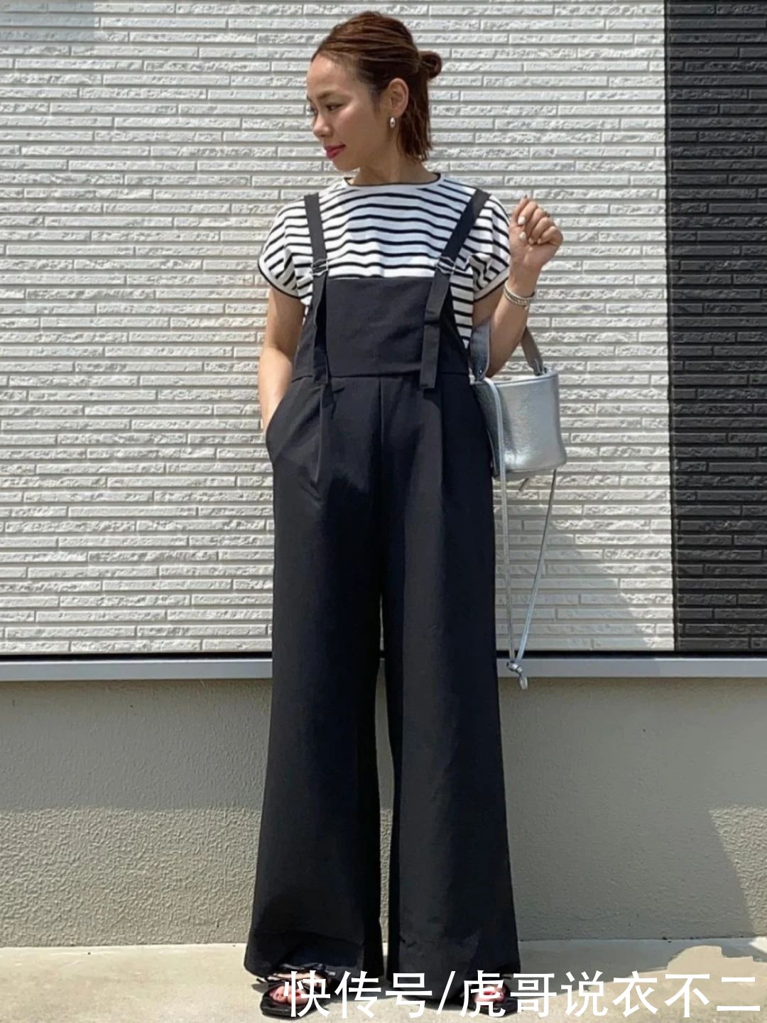 黑白灰|40岁女人穿衣如何营造亮点？学日本主妇这4个技巧，显年轻又气质