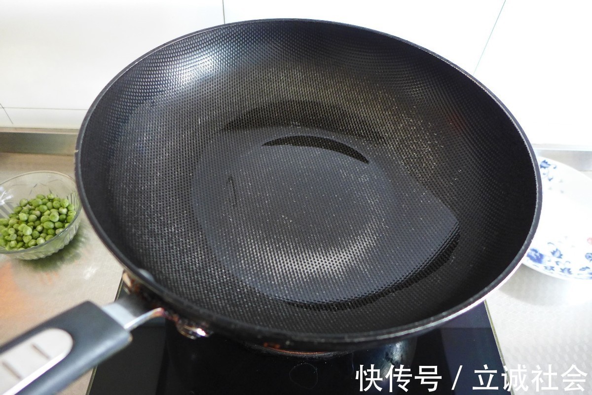 茭白|又到了吃茭白的季节,简单一炒,清淡可口