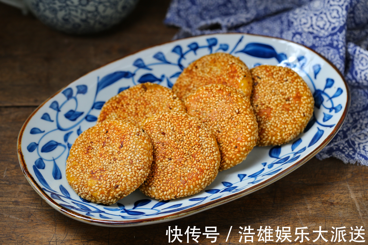 糯米粉|南瓜饼不用油炸,软糯香甜有营养,出锅孩子连吃仨,咬一口满嘴香