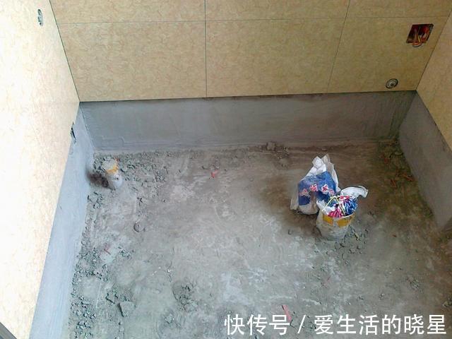 泥瓦工|卫生间铺贴瓷砖,装修公司建议做墙压地,这是行业标准还是套路