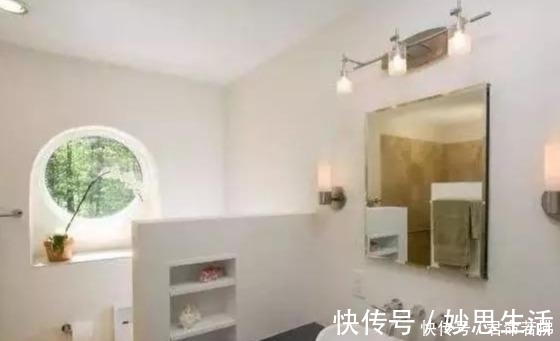 卫生间|师傅在卫生间砌半堵墙，邻居看后竟赖着不走，非要师傅去她家装