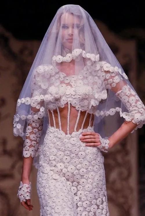 2021喜事将近的女孩们，最最最想穿上的婚纱