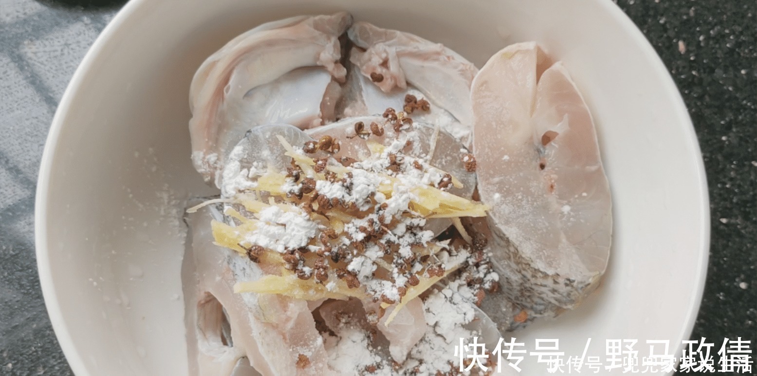 好吃|鱼吃了几十年,这一个做法百吃不腻,简单易做没腥味,嫩滑又好吃