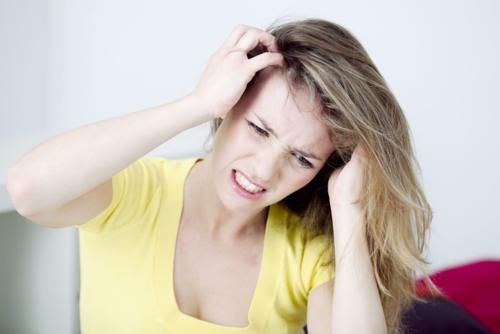 头痒头屑多，哪款洗发水好用？教你正确的选择和使用方法，超实用